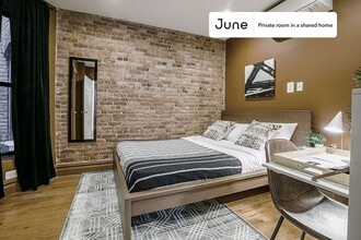 Building Photo - Room in Shared 3 bed/2 bath home