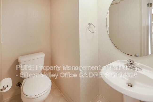 Foto del edificio - 4175 Renaissance Dr