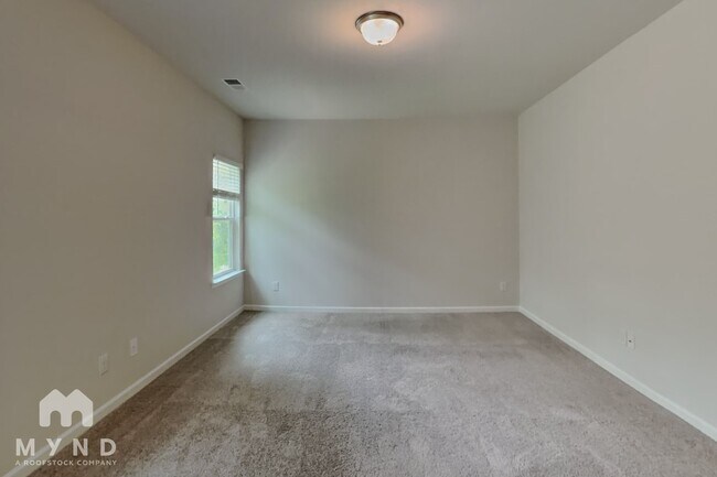 Foto del edificio - 7130 Amberhouse Dr
