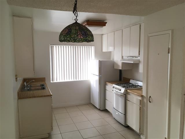 Foto del edificio - Great Upstairs 2BD/1BA Condo, Community Po...