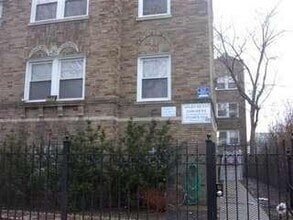 Building Photo - 2242 N Monticello Ave