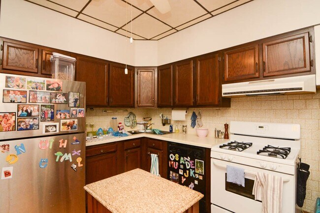 Foto del edificio - 3718 N Magnolia Ave