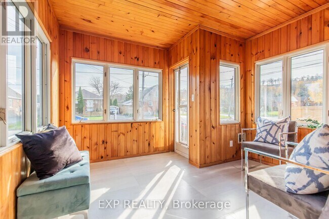 Building Photo - 46 Upper Walker Ave