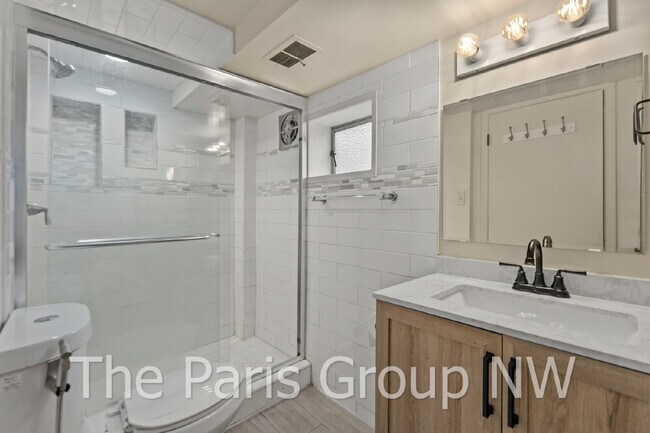 Foto del edificio - Fantastic Modernized Bridle Trails Mid Century Home * Central A/C, EV Charger, Exceptional Outdoo...