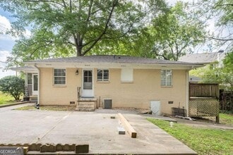 Building Photo - 1401 Briarwood Rd NE