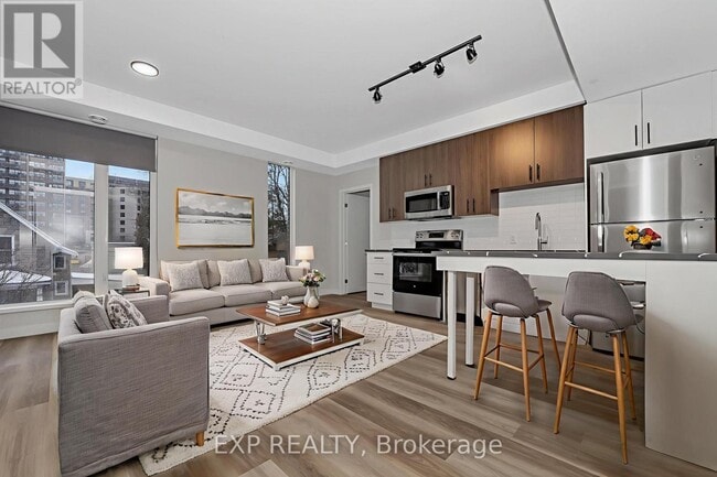 Building Photo - 211 Armstrong St