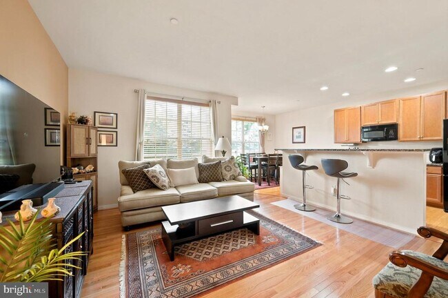 Foto del edificio - 4437 Driftwood Dr