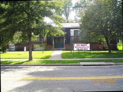 Building Photo - 150 Frana Clara St