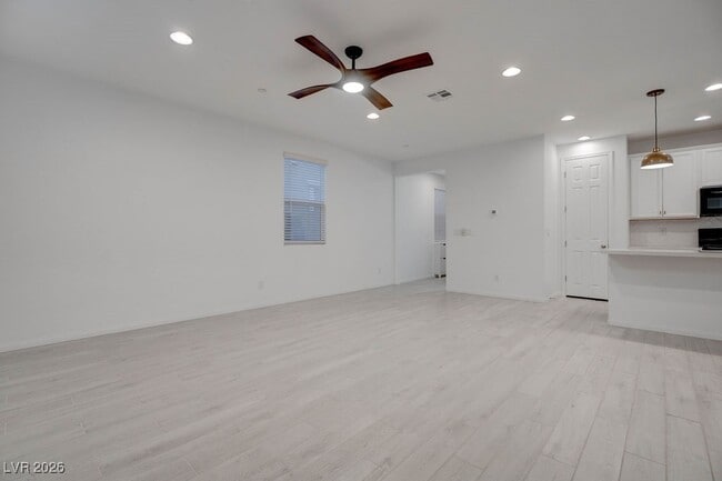 Foto del edificio - 111 Balsam Leaf Ct