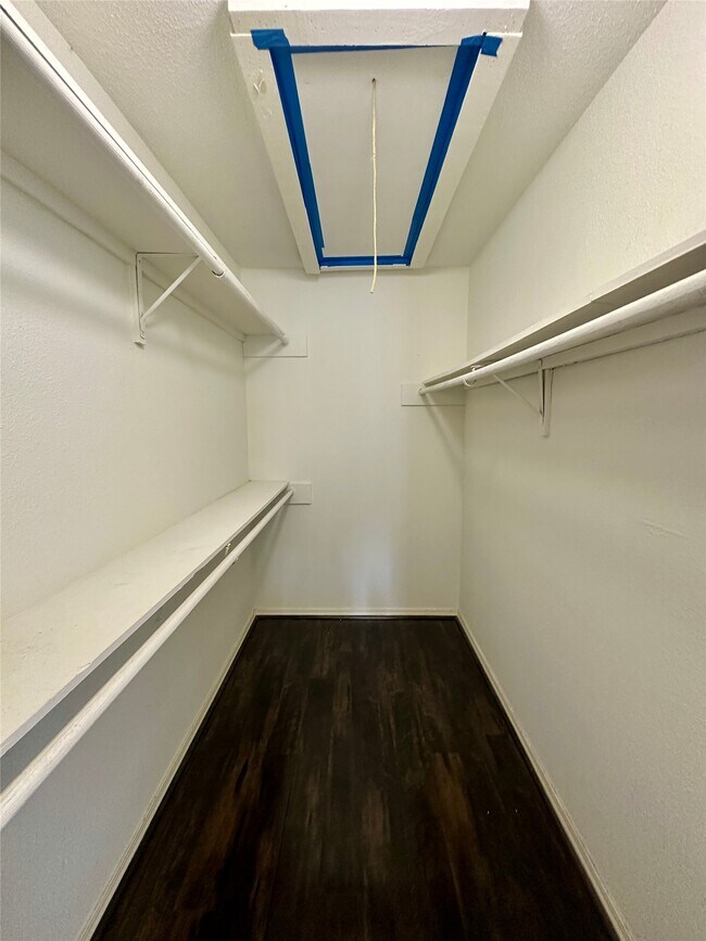 Foto del edificio - 2750 Holly Hall St