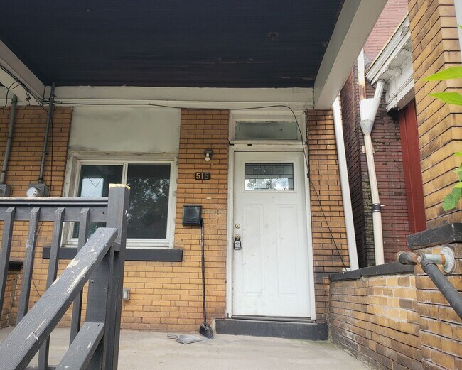 Foto del edificio - 513-515 Lincoln Avenue