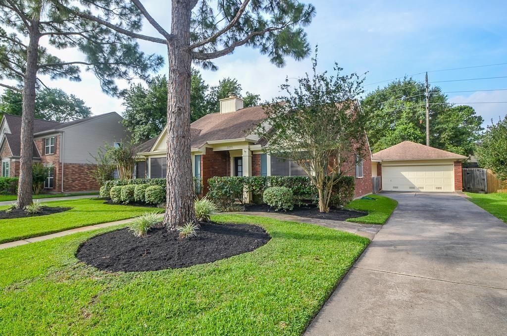 Foto principal - 22951 Provincial Blvd