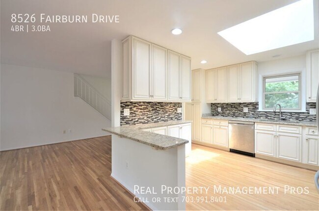 Building Photo - 8526 Fairburn Dr
