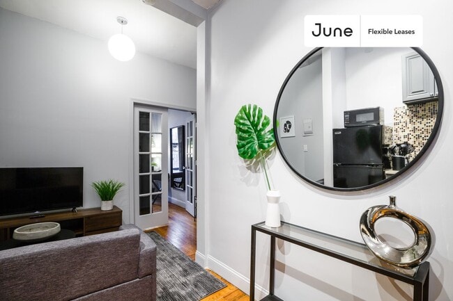 Building Photo - 518 East 83rd Street