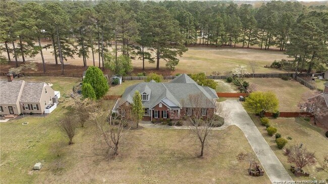 Foto del edificio - 2423 Cypress Lakes Rd