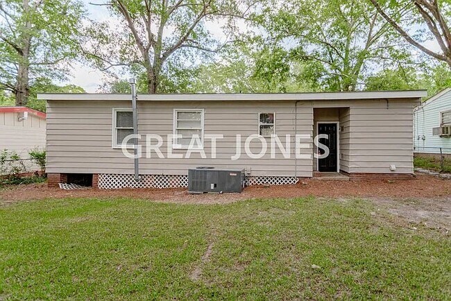 Foto del edificio - 2879 Doyle Ave