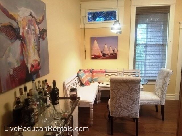 Foto del edificio - 329-331 Madison St