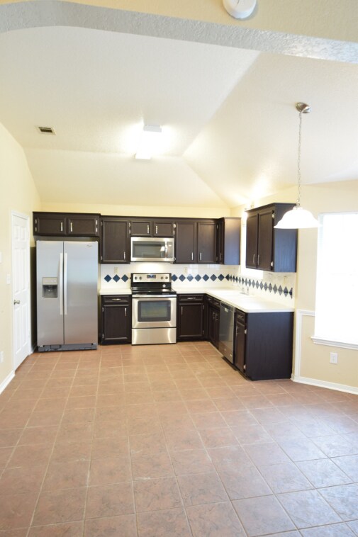 Foto del edificio - 2108 Amethyst Dr