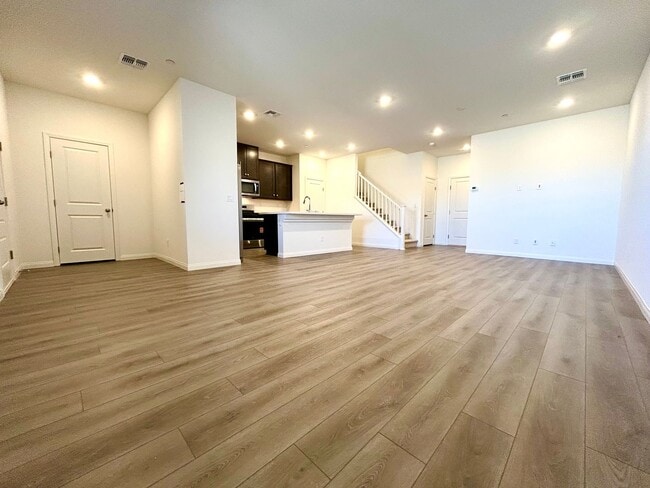 Building Photo - Brand new Townhome!   Summerlin West