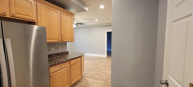 Foto del edificio - 917 E 78th St