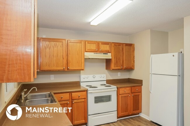 Building Photo - 1137 Swan St