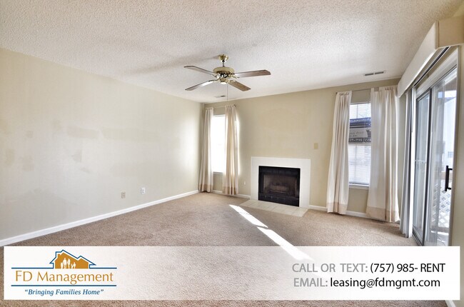 Building Photo - Spacious Condo Available in Newport News!