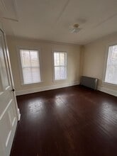 Building Photo - 116 N Seminary St