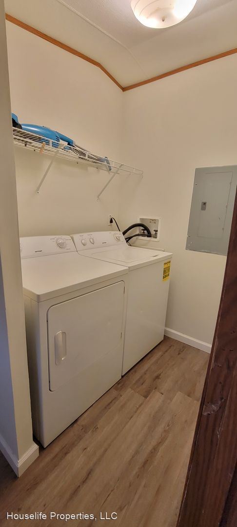 Foto del edificio - 3 br, 2 bath House - 2651 Barron Rd 3015