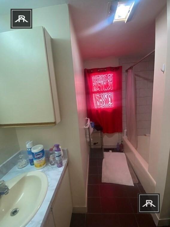 Foto del edificio - 3 bedroom in Allston MA 02118