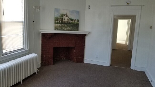 Foto del edificio - 5259 Whitaker Ave