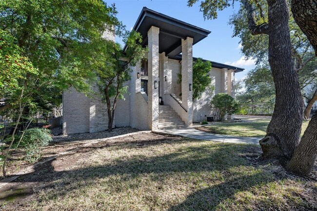 Foto del edificio - 13 Camwood Trail