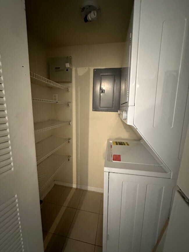 Photo - 3874 Lyons Rd House