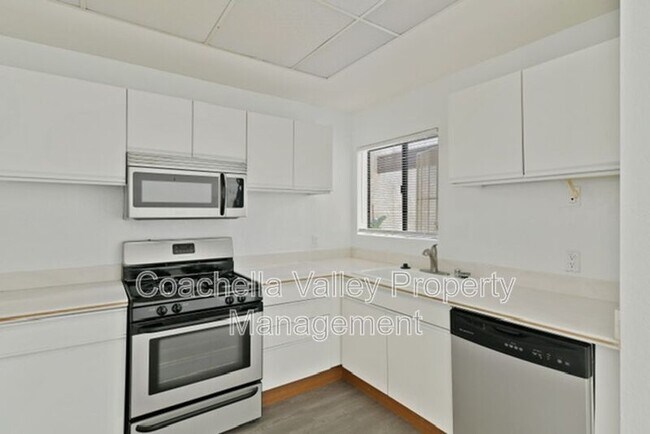 Foto del edificio - 2601 S Broadmoor Dr