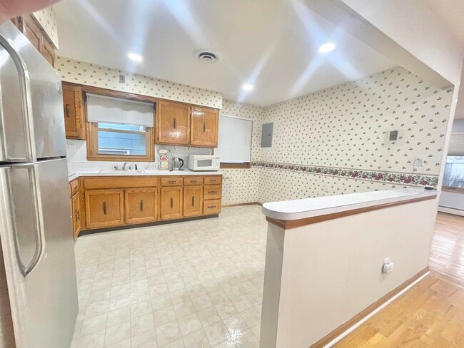 Building Photo - 47 Country Village Ct