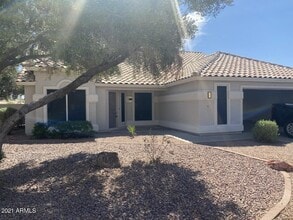 Building Photo - 525 W Candlewood Ln