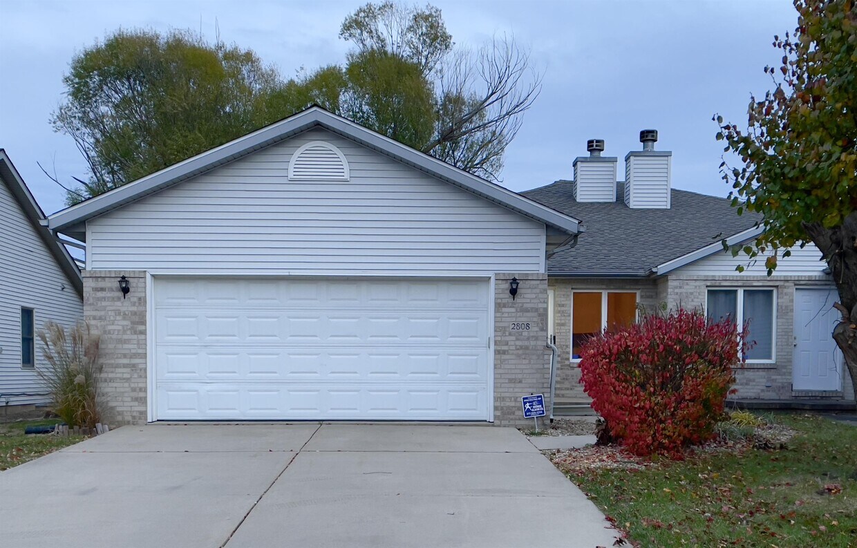 2808 Findley Dr, Springfield, IL 62704 House Rental in Springfield