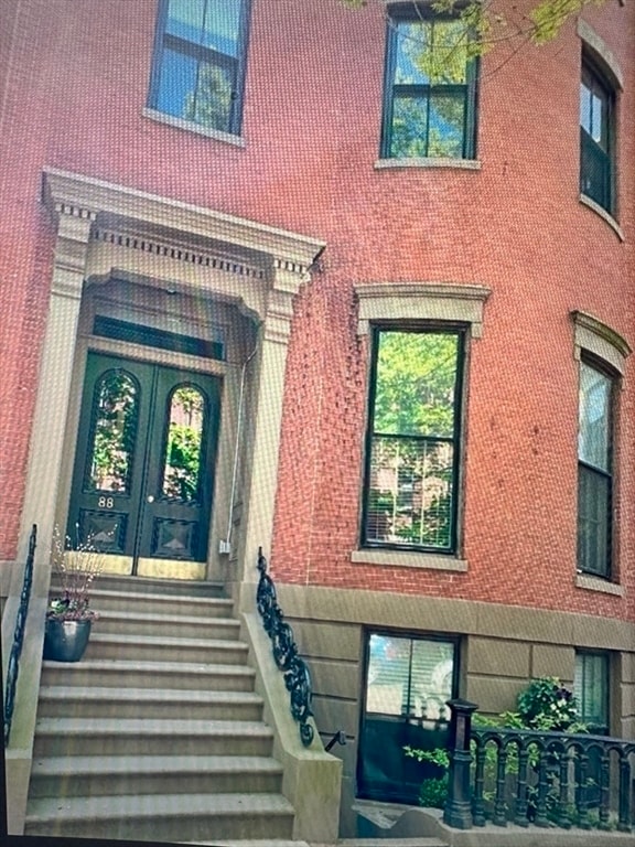 Primary Photo - 88 Waltham St
