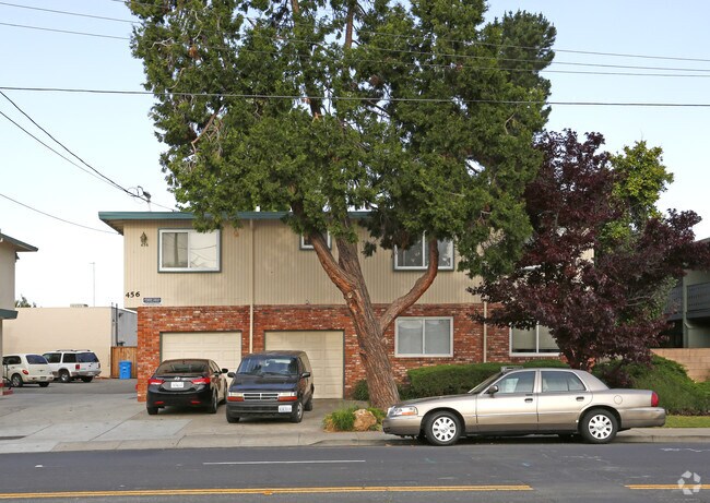 Foto del edificio - 456 N Winchester Blvd