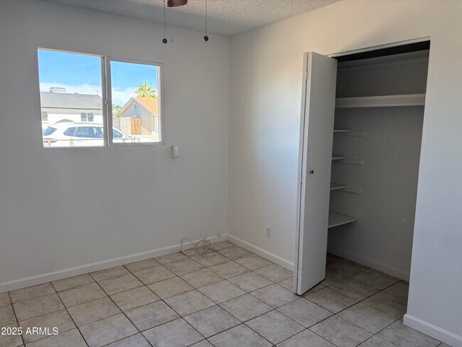 Foto del edificio - 3605 S Cutler Dr