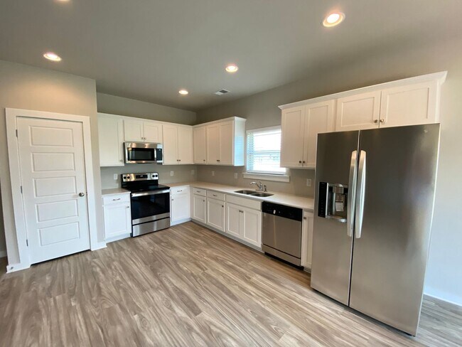 Foto del edificio - Home for Rent in Jasper, AL... Available to View!!!
