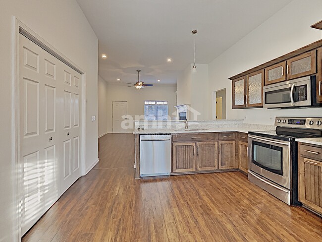 Foto del edificio - 434 Parrish Hill