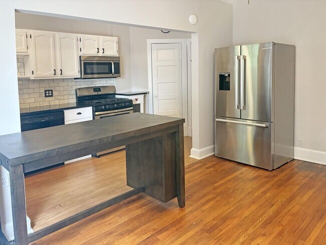 Foto del edificio - Two Bedroom Home in Scott's Addition