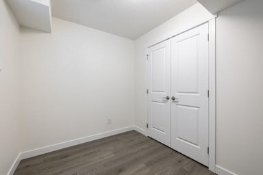 Building Photo - 9811-9107 107 Ave