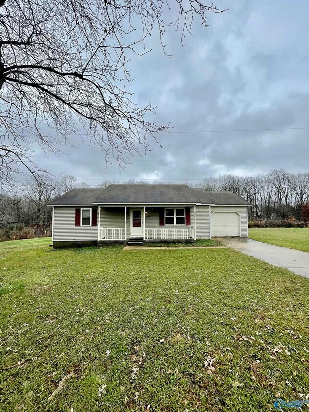 28800 Brook Dr, Toney, AL 35773 House Rental in Toney, AL