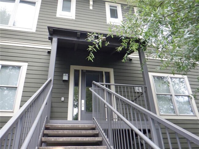 Building Photo - 1195 Milton Terrace SE