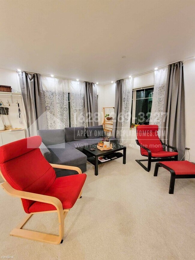 Building Photo - 3 br, 2 bath Condo - 11312 124th Avenue No...