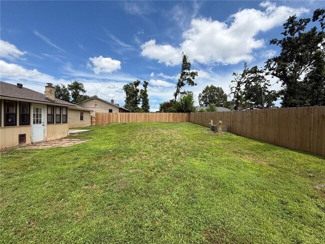 Foto del edificio - 2604 W Dogwood St