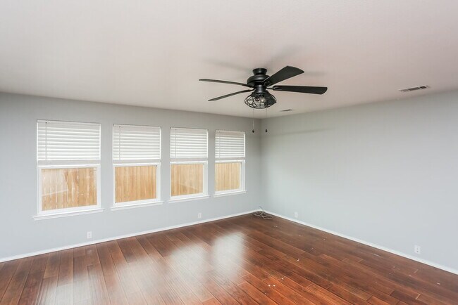 Foto del edificio - 4509 Sheldon Trail