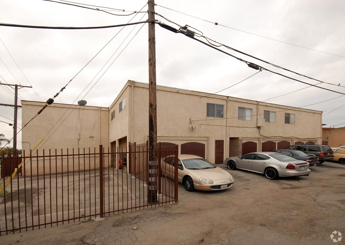 Building Photo - 1819 W 87th St