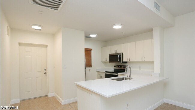 Foto del edificio - 4455 Botanical Pl Cir